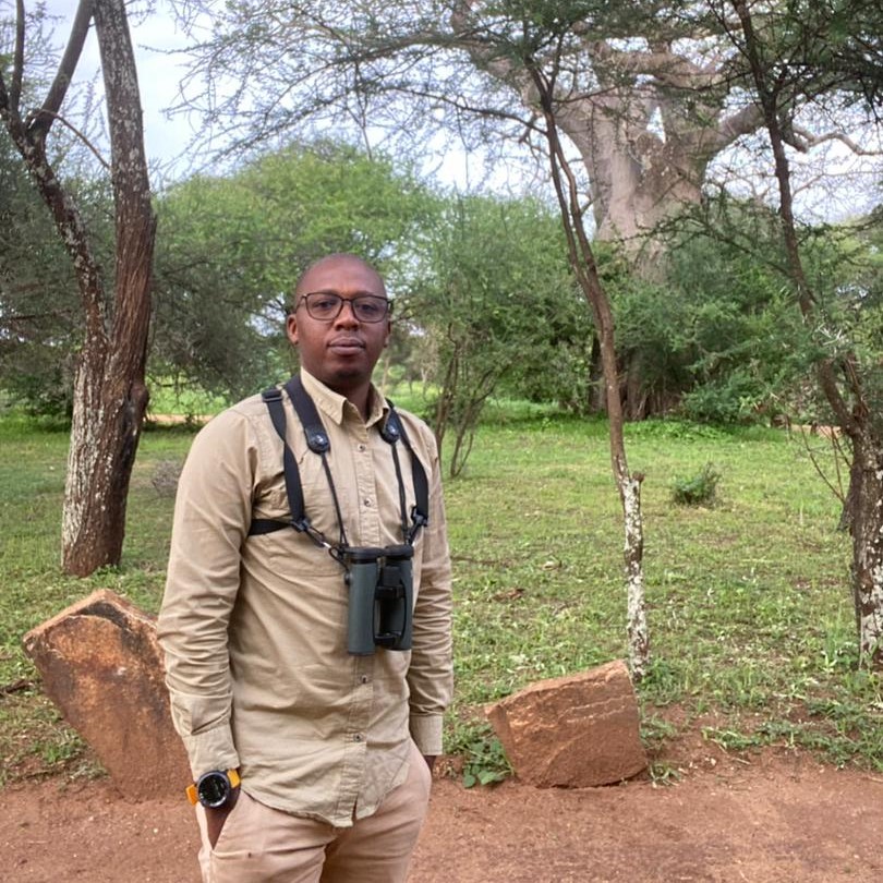 Fredy James CEO and Lead Safari Guide